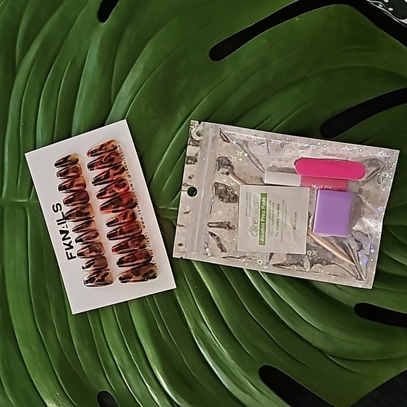 ♡♡PressOn Nails♡♡ - Picture 4 of 4